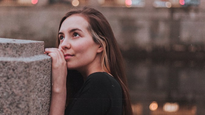 Tereza (24): Kamarád zemřel dřív, než jsem mu stihla vyznat lásku. Napsala jsem mu dopis a nestačila se divit