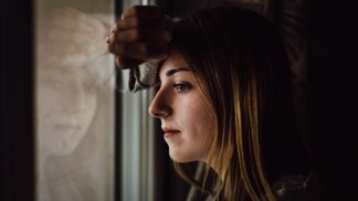 Ilona (28): Co si kamarádka nabrnkla bohatého chlapa, nedá se s ní mluvit. Peníze ji zcela změnily