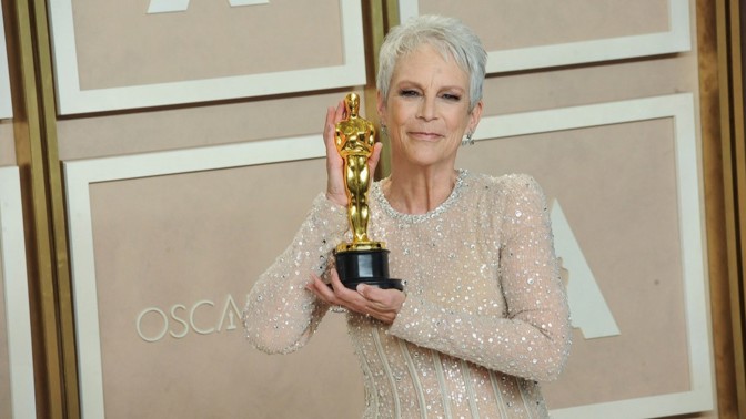 Jamie Lee Curtis věnovala Oscara transgender dceři: Oslovuji ho na její počest oni, přiznala