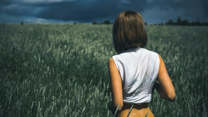 Naďa (24): Cestou přes pole mě pronásledoval zvuk kopyt a úpění. Záhadu jsem rozluštila až díky kronice