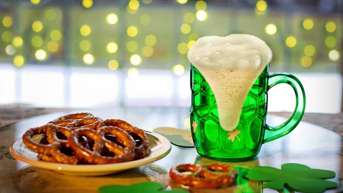 Den svatého Patrika: Víte, proč Irové kdysi nesměli do hospody?