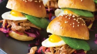 Velikonoční mini burgery: Netradiční odměna pro koledníky