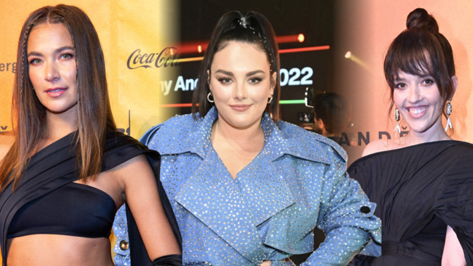 Vlasové kreace z Cen Anděl: Ewa Farna s culíkem ozdobeným kamínky, Tamara Klusová s ofinkou a drdolem