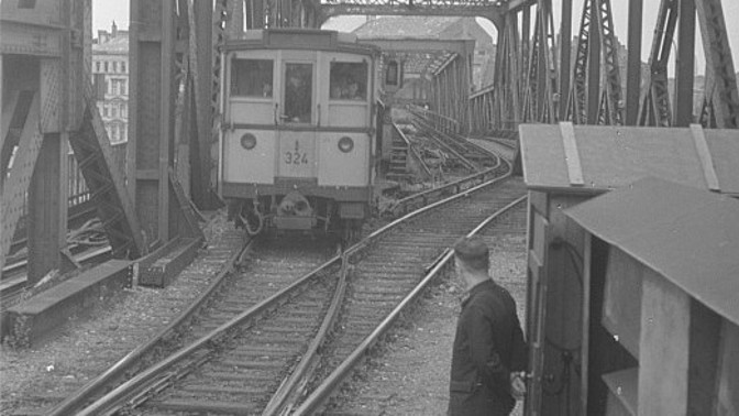 Vrah z linky S-Bahn: Ve 40. letech potrápil nacisty v Berlíně, skončil na gilotině