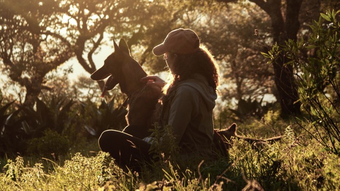 Agáta (26): Když jsem v lese míjela zvláštní ženu v bílém, pohlédla jsem jí do tváře. Dodnes toho lituji