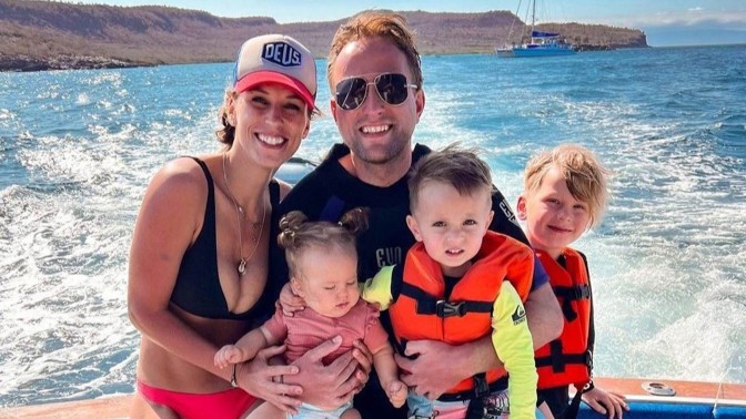 Slavná pětičlenná rodina Šiklových žije napůl na Bali: Děti cestování rozvíjí a mají kamarády po celém světě