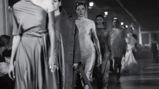 Módní redaktorka Jana hodnotí uplynulý Prague Fashion Week: Výstřední tvůrci znovu posunuli diskusi o módě