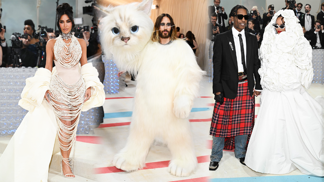 Móda z Met Gala 2023: Rihanna v předimenzované peleríně, kočičák Jared Leto a odhalené Kardashianky