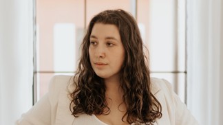 Ivana (28): Na dovolené jsme za sousedy vyfasovali starší pár „Hujerů“. Bylo slyšet každé jejich slovo a vzdychání