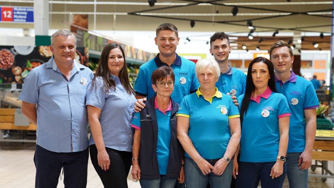 Tesco významně navýší základní mzdy svým zaměstnancům na provozních pozicích a v distribučním centru