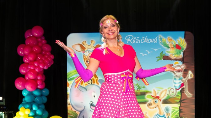 Míša Růžičková (56) zpívá pro děti už dvacet let: Písnička Semafor má přes 62 milionů zhlédnutí