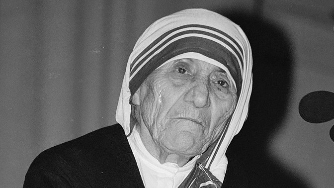 Stíny nad Matkou Terezou: Slavná světice prý neměla čisté svědomí