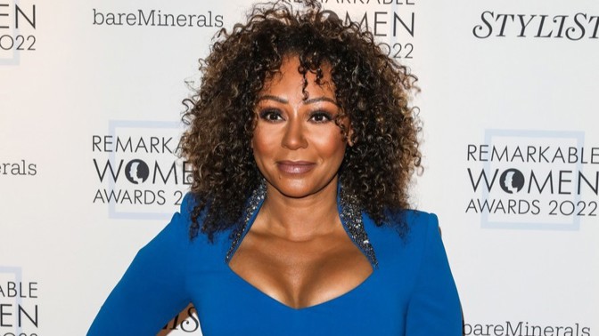 Mel B se před padesátkou ukázala ve spodním prádle bez retuše: Vypracovanou postavu má i díky násilnickému exmanželovi