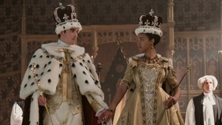Největší hit Netflixu se vrací: Královnu Šarlotu z Bridgertonových trápí nedobrovolný sňatek