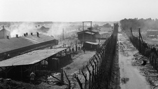 Hromotluk Stanisław Radwan: Prý měl 64 zubů a dozorci v koncentračním táboře Bergen-Belsen ukousl hlaveň revolveru