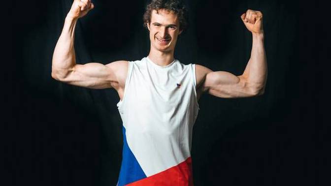 Stříbrný Adam Ondra: Lézt před domácími diváky byly takové nervy, které jsem ještě nezažil!