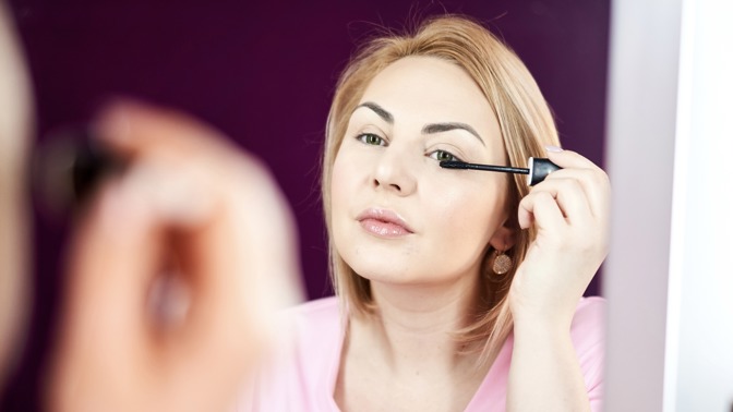 Test voděodolných řasenek od 69 do 970 Kč: Rozmazávání je minimální problém oproti odličování