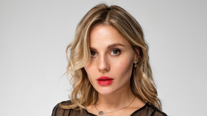 Mariana (31): Na chatě jsem nechala porazit starou hrušeň. Netušila jsem, že stála na malém pohřebišti