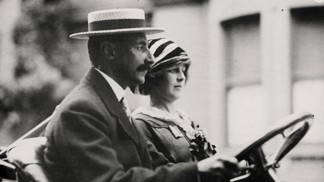 Příběh nejbohatšího pasažéra Titaniku: Ženě slíbil, že se uvidí ráno. Utonul, ale pár měsíců po tragédii se mu narodil syn