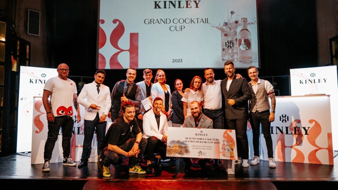 Vítězem barmanské soutěže Kinley Grand Cocktail Cup se stal Jaroslav Jeřábek