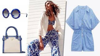 Trendy letní šatník v modrobílé: Hitem jsou kalhoty s širokými nohavicemi, oversize košile i klasické proužky