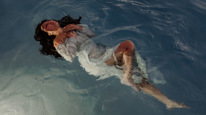 Jozefína (24): Amulet od kamarádky mi nosil smůlu. V zatopeném lomu jsem kvůli němu málem přišla o život