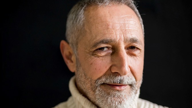 Radim (56): V noci mě rušil hluk z bytu, ve kterém nikdo nebydlí. Teď už vím, že je tam duch staré paní