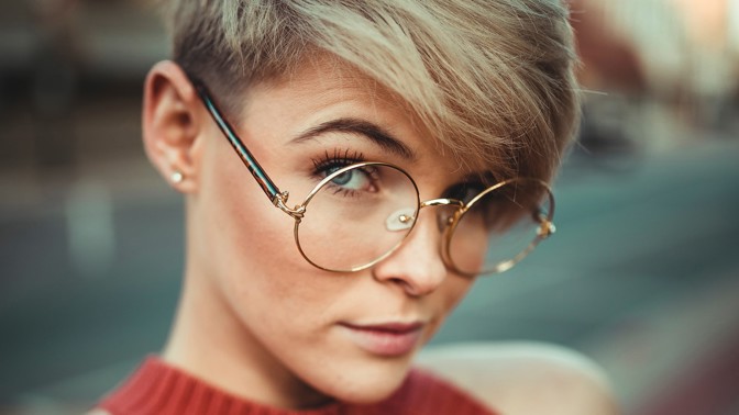 Žofie (25): Máma pořád remcá, že v mém věku už byla vdaná a čekala druhé dítě. Vůbec nechápe, že já si chci ještě užívat