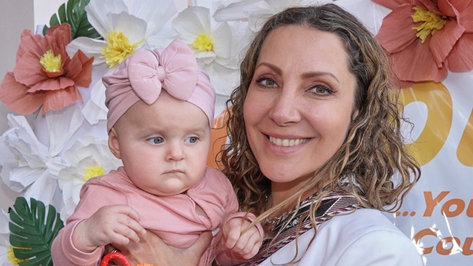 Miminko v noci nespí? Olga Lounová prozradila, jak kojí malou Ariannku, aby spala celou noc