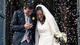 Svatební rýži odzvonilo, trendy jsou bylinky: Zasypejte novomanžele mátou pro vášnivé noci nebo bazalkou pro trvalou lásku