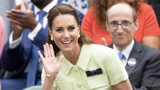 Limetkové šaty Kate Middleton z Wimbledonu ve výprodeji: Princezna z Walesu zářila v kombinaci buklé a plisované sukně
