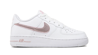 Královny mezi teniskami pojí společný sportovní jmenovatel: Basketbal