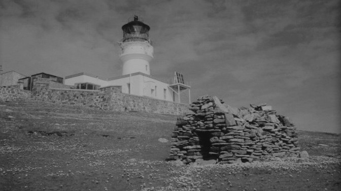 Kam zmizeli tři strážci majáku na Flannan ostrovech ve Skotsku? Neobjasněný případ z roku 1900