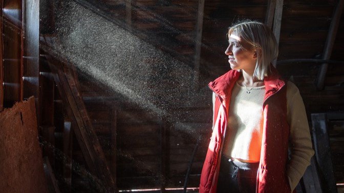 Libuše (46): Na půdě jsem našla svoji 30 let starou sukni. Když jsem si ji oblékla, stalo se něco neuvěřitelného