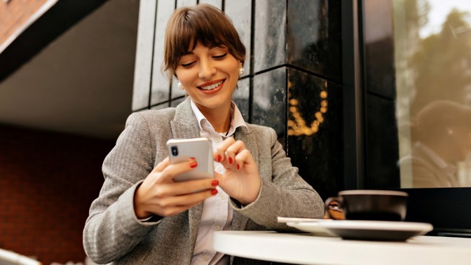 Horoskop pro lidi závislé na mobilu: Tři znamení zvěrokruhu, která tráví až moc času s chytrým telefonem