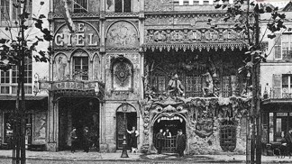 Bizarní Paříž v 19. století nabízela kabarety, kde měly místo stolů rakve a lustry z lidských kostí