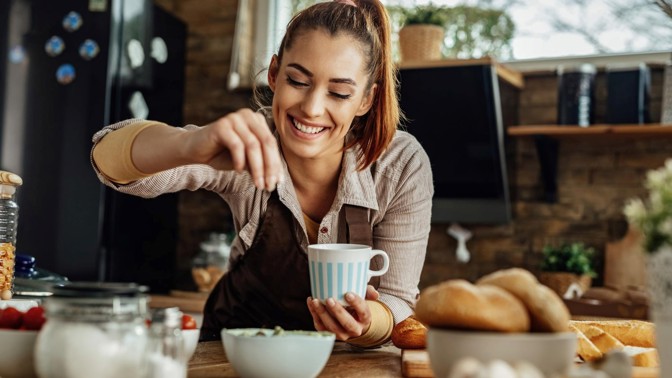 Snídaně podle horoskopu: Panna potřebuje skořici a med, Ryby nedají dopustit na chléb s paštikou