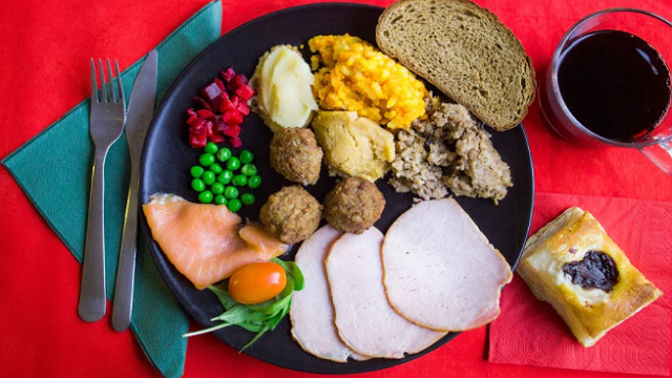 Finská bašta je na stole! Nechybí šunka ani finský tuřín.