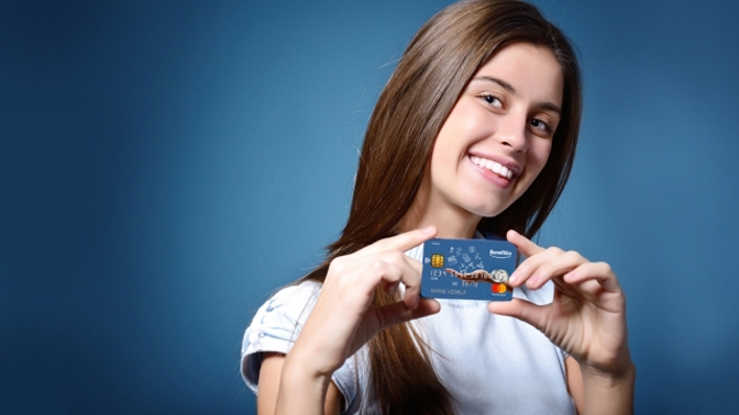 Benefitkou je možné uhradit útratu všude tam, kde lze platit kartou Mastercard.