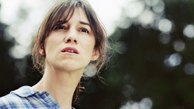 Charlotte Gainsbourg je neobyčejně krásná.