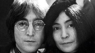 Yoko Ono a John Lennon v dobách své Hippie éry