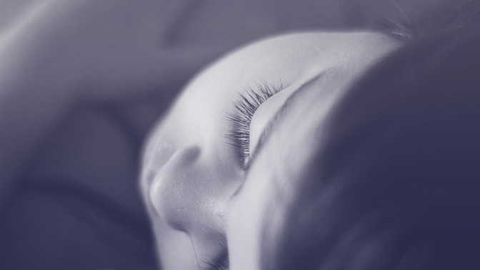 Spánková paralýza je nejčastějším vysvětlením o fenoménu o únosech UFO