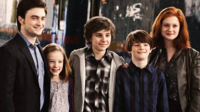 Harry s rodinou z posledního filmu Harry Potter a relikvie smrti