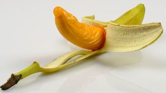 Znakem AIDS se stal kondom a červená stužka