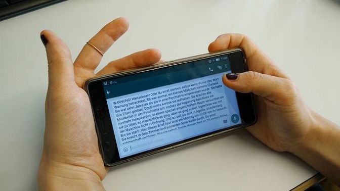 Kyberšikanu není radno podceňovat. Spousta dětí kvůli ní spáchalo sebevraždu