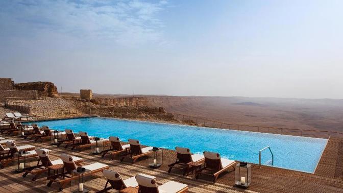 V Negevské poušti žízní trpět nebudete.