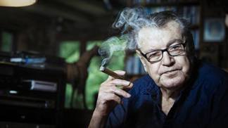 Miloš Forman byl naším nejúspěšnějším a nejslavnějším režisérem. Dosáhl světového věhlasu.