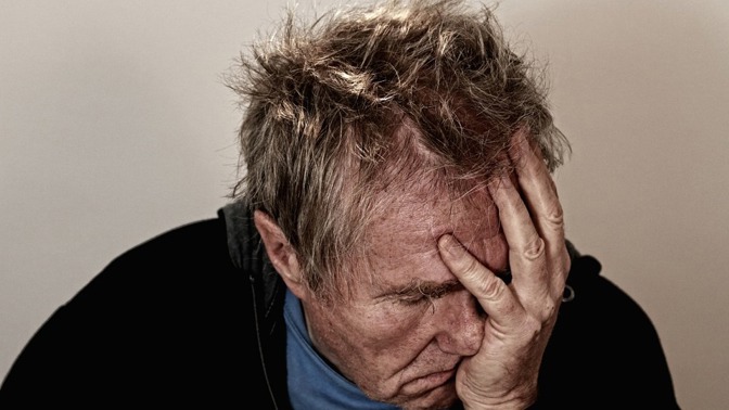 jak rozpoznat blížící se krizi středního věku?