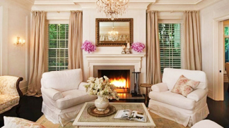 Princezna a její království – sličná Jennifer Lawrence svou načančanou nemovitost prodala za 147 milionů.