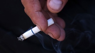 Kouříte cigarety během pití kafe, odpusťte si na pár měsíců kafe pít